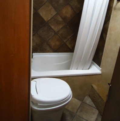 Rent RV Denver KZ Sportsmen Bathroom
